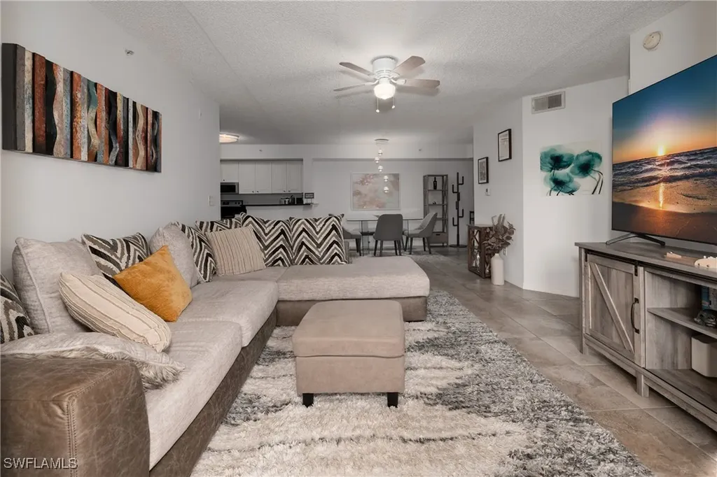 8290 Ibis Club Lane Naples FL 34104