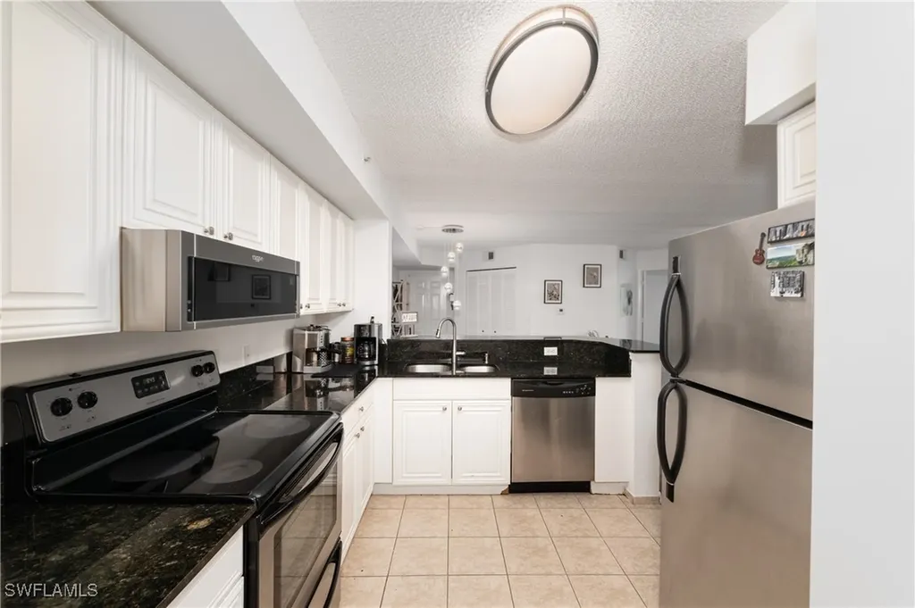 8290 Ibis Club Lane Naples FL 34104