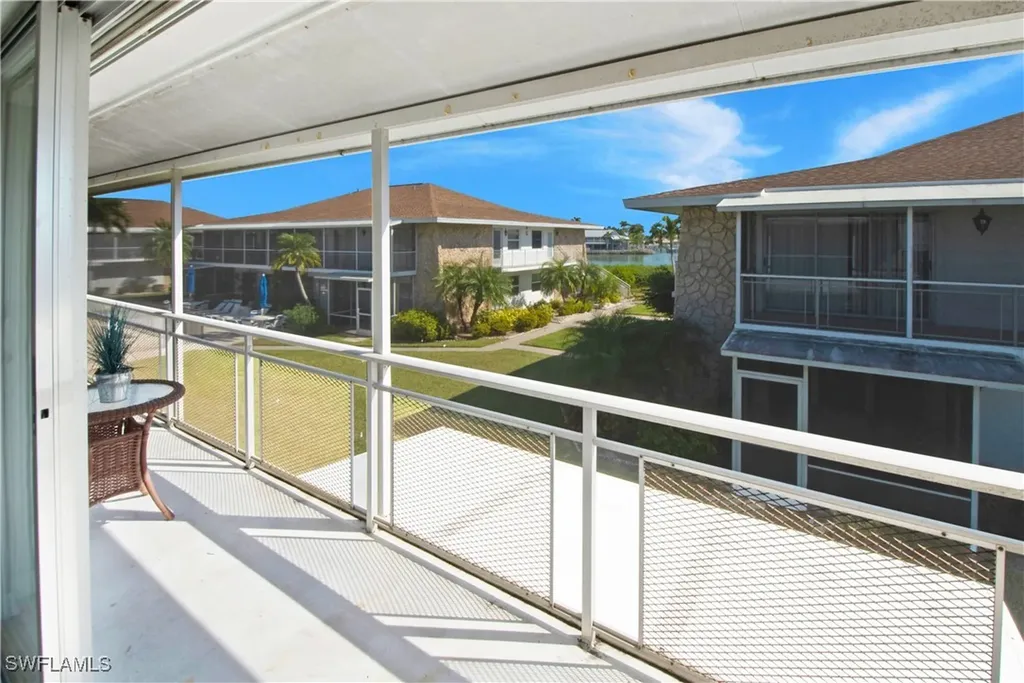 330 Kon Tiki Drive Naples FL 34113