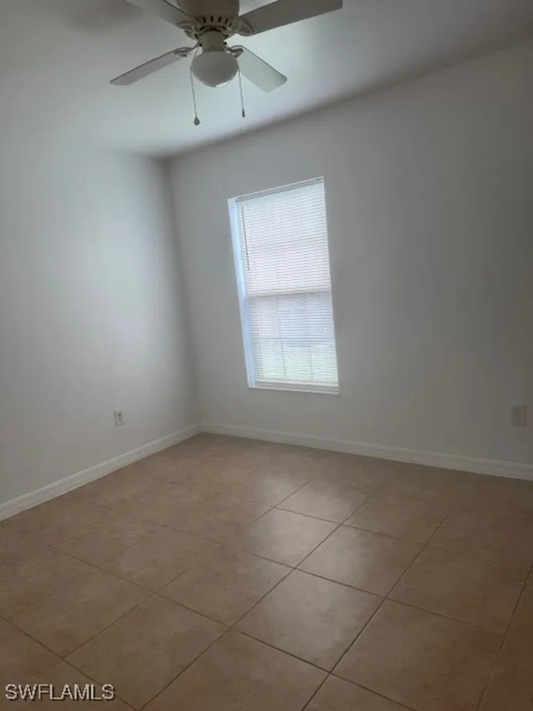 1912 SW 15th Place Cape Coral FL 33991
