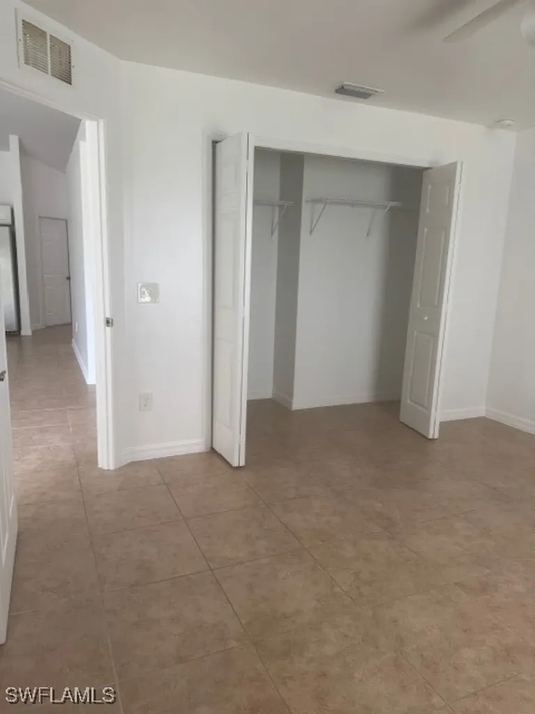 1912 SW 15th Place Cape Coral FL 33991