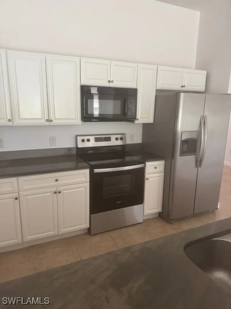 1912 SW 15th Place Cape Coral FL 33991