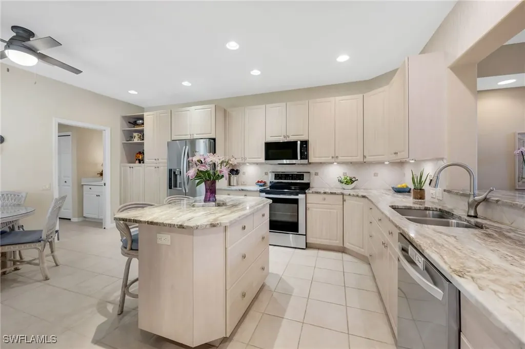 487 Palo Verde Drive Naples FL 34119