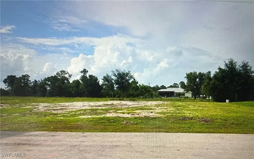1502 Louis Avenue Lehigh Acres FL 33972