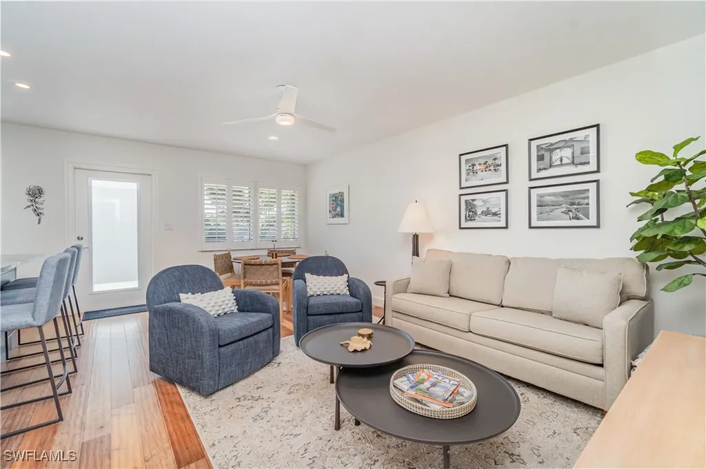473 12th Avenue S Naples FL 34102