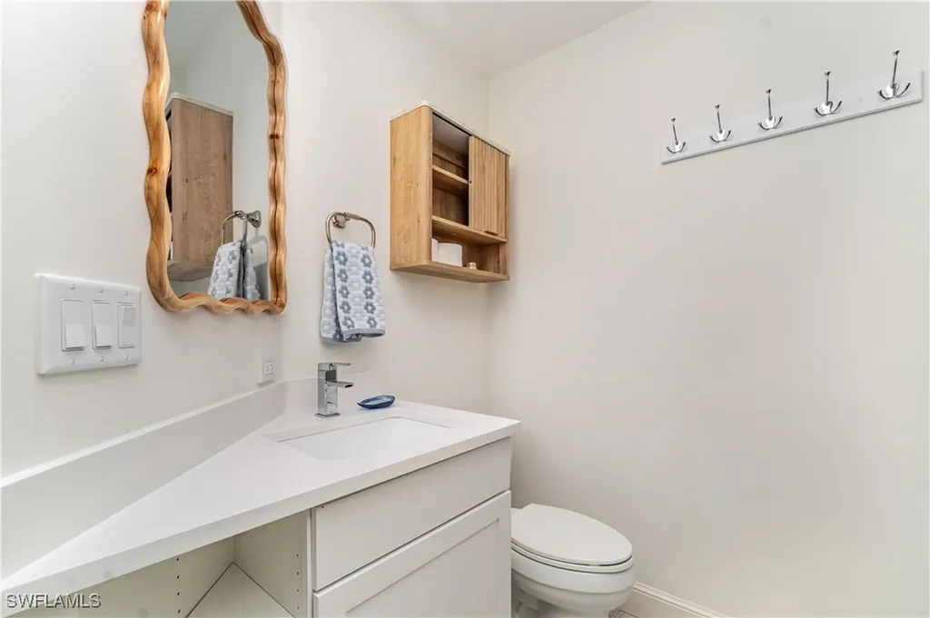 473 12th Avenue S Naples FL 34102