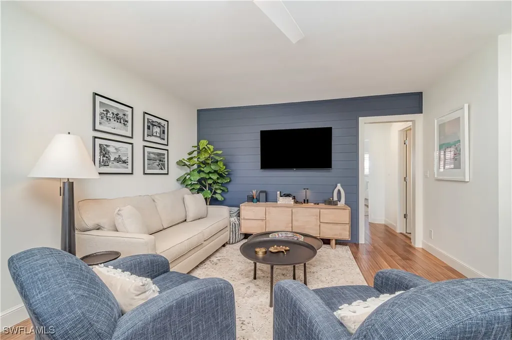 473 12th Avenue S Naples FL 34102