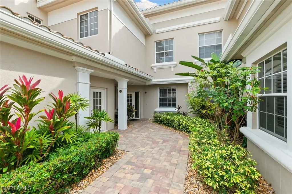 3960 Deer Crossing Court Naples FL 34114