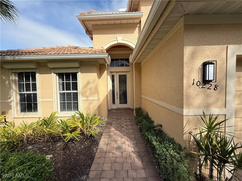 10228 Cobble Hill Road Bonita Springs FL 34135