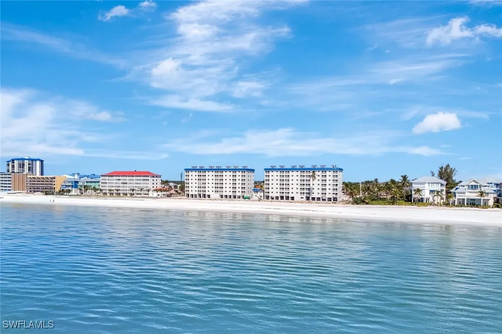 Fort Myers Beach FL, 5100 Estero Boulevard, Unit 6B2