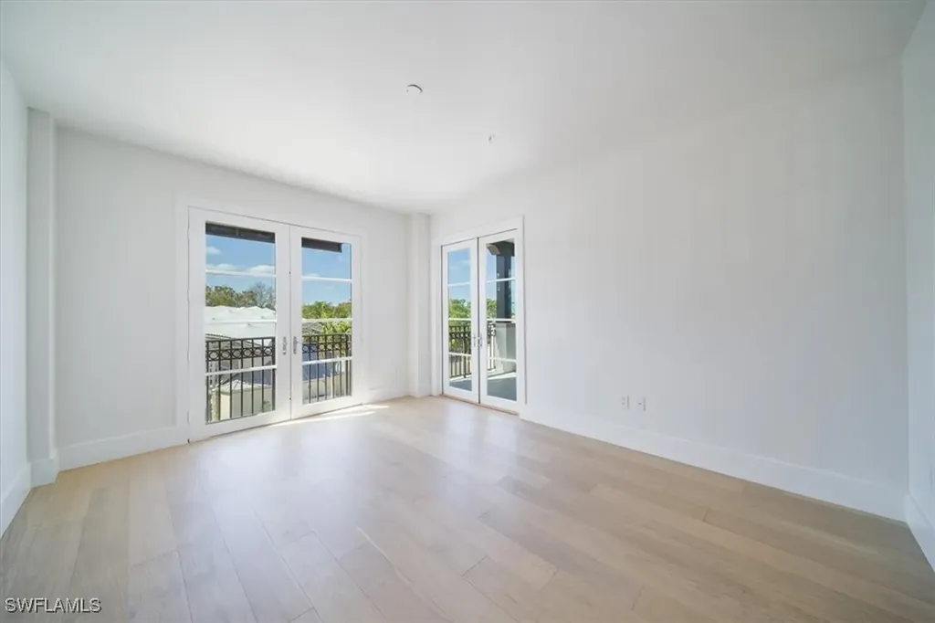 780 5th Avenue S Naples FL 34102