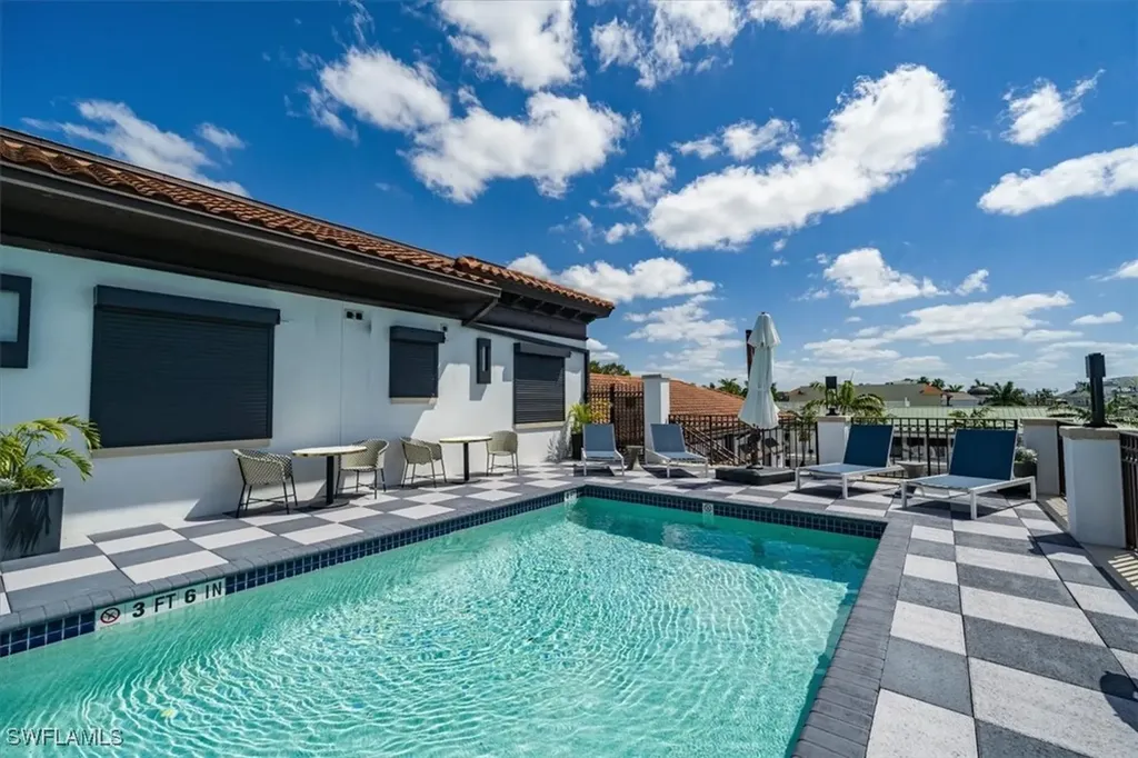 780 5th Avenue S Naples FL 34102