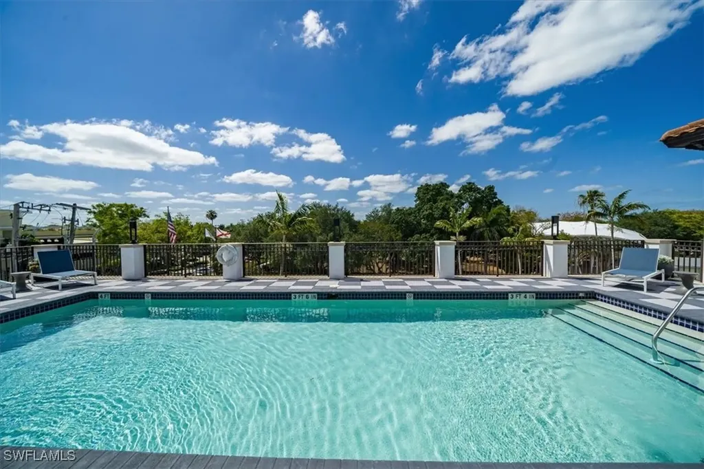 780 5th Avenue S Naples FL 34102