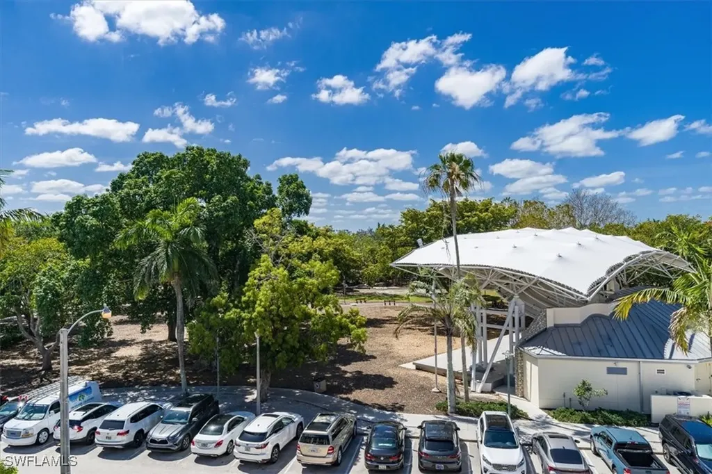 780 5th Avenue S Naples FL 34102