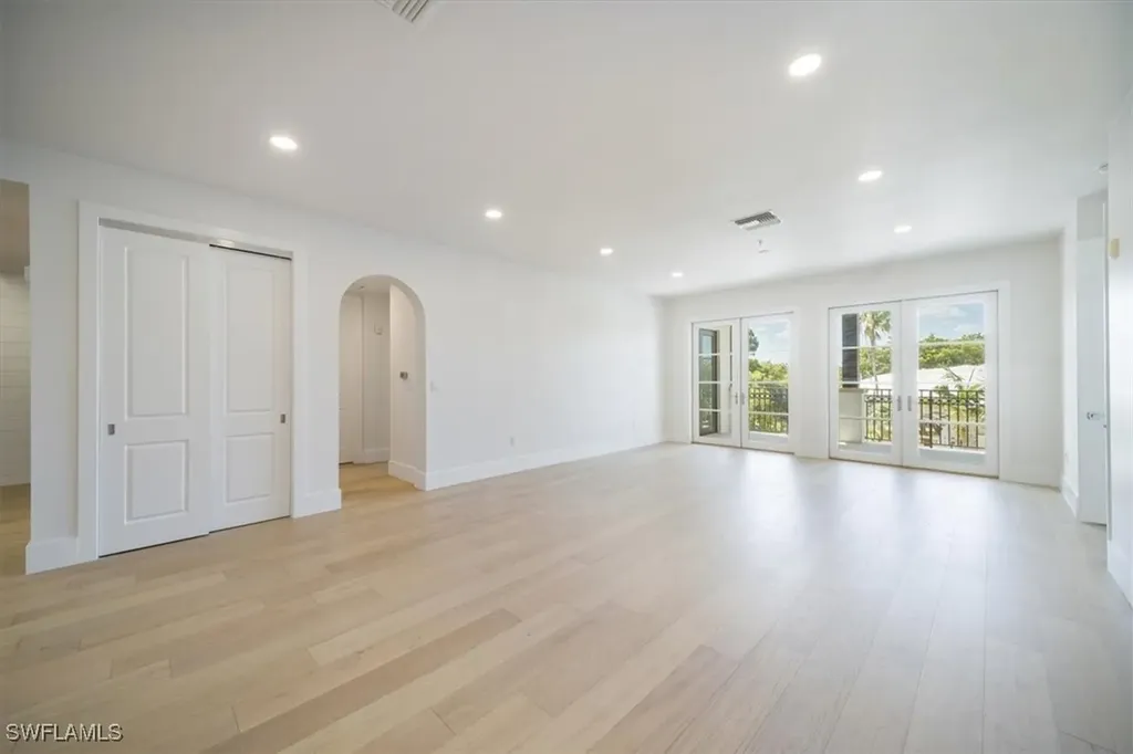 780 5th Avenue S Naples FL 34102