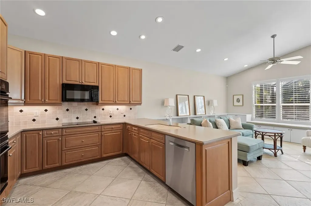 1472 Palma Blanca Court Naples FL 34119