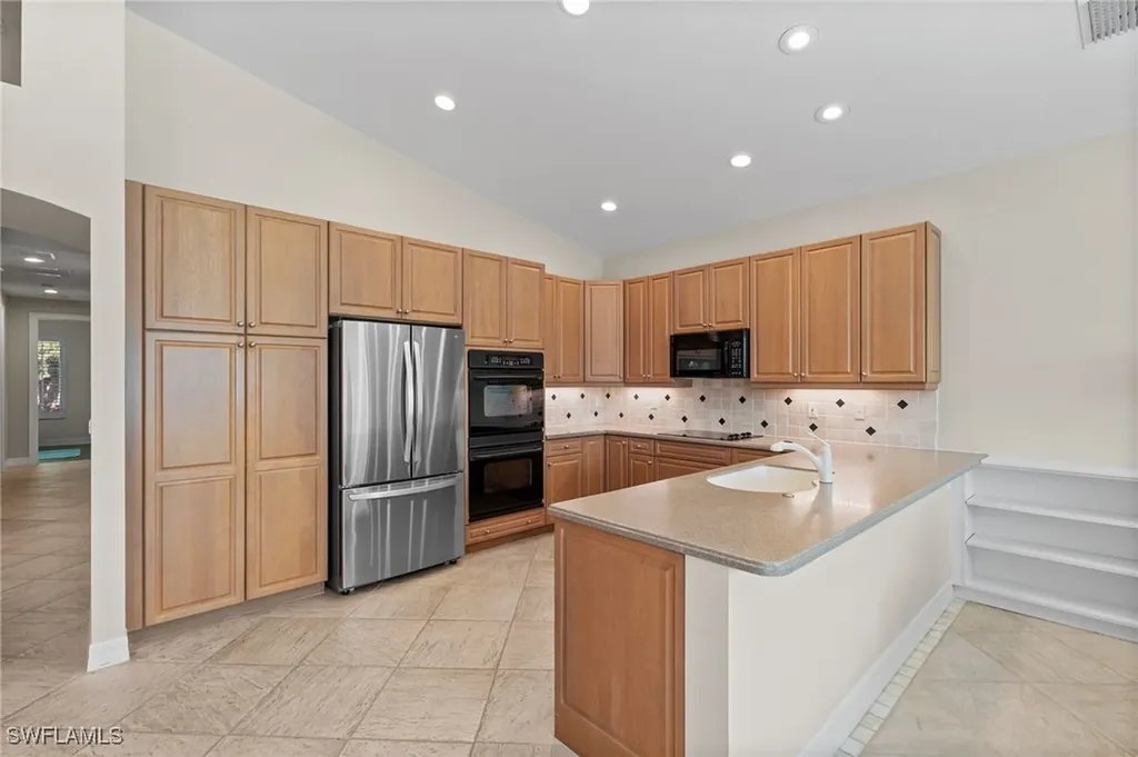 1472 Palma Blanca Court Naples FL 34119