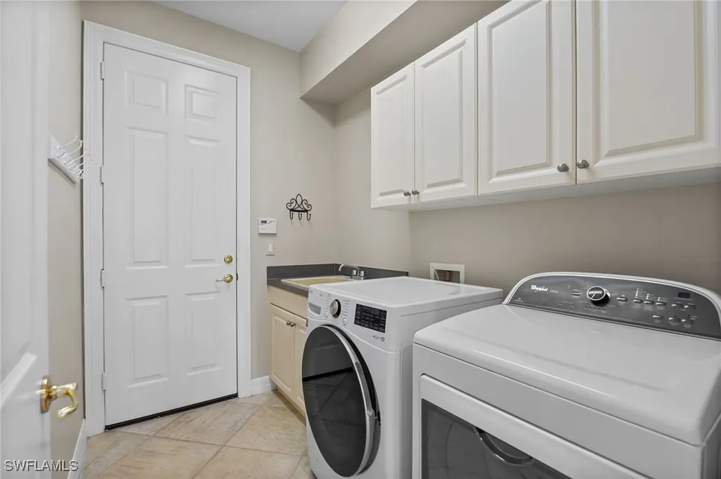 1472 Palma Blanca Court Naples FL 34119
