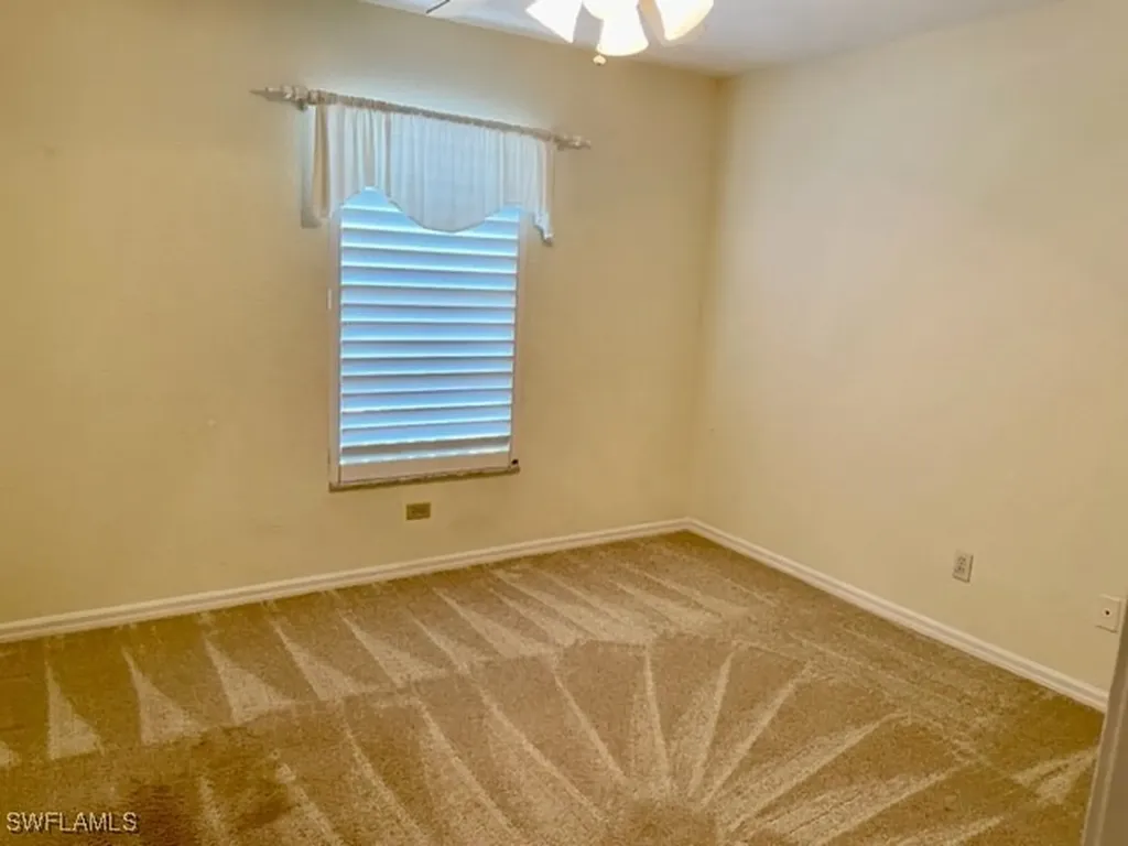 9580 Victoria Lane Naples FL 34109