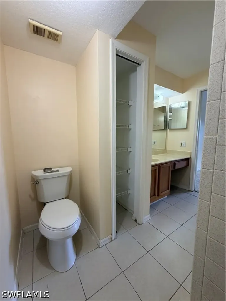 9580 Victoria Lane Naples FL 34109