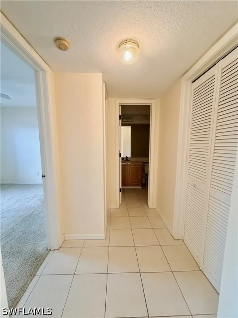 9580 Victoria Lane Naples FL 34109
