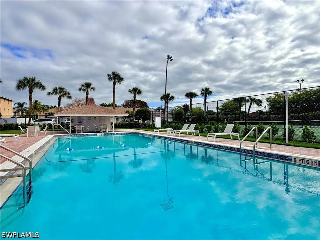 9580 Victoria Lane Naples FL 34109