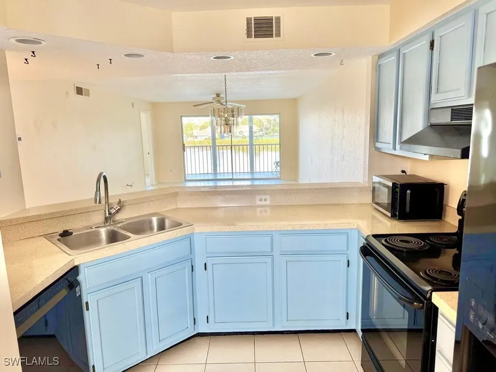 9580 Victoria Lane Naples FL 34109