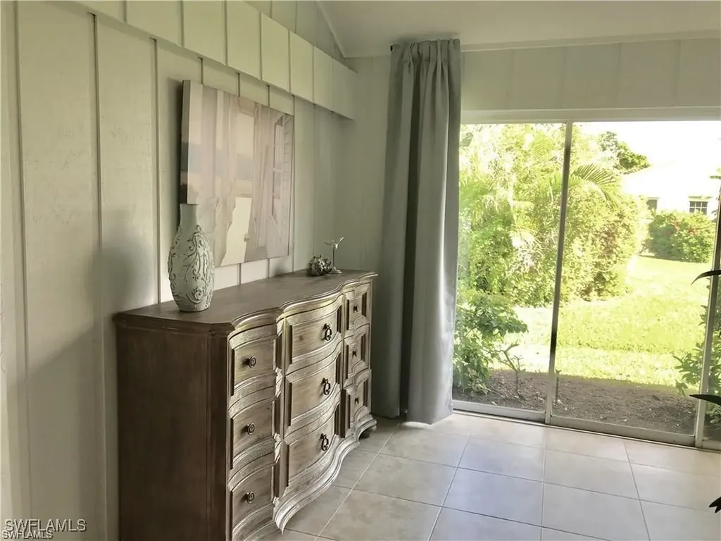 4706 West Boulevard Naples FL 34103