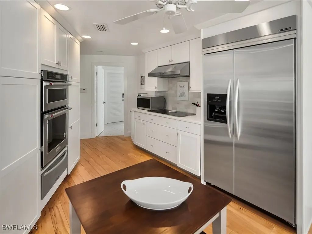 436 Golfview Drive Naples FL 34110