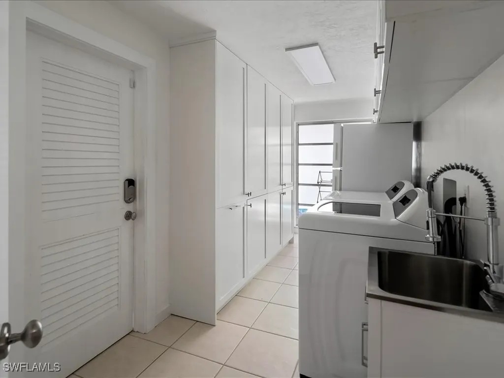 436 Golfview Drive Naples FL 34110