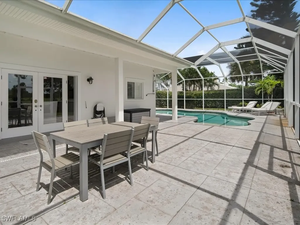 436 Golfview Drive Naples FL 34110