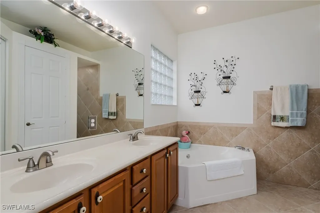 28363 Hidden Lake Drive Bonita Springs FL 34134