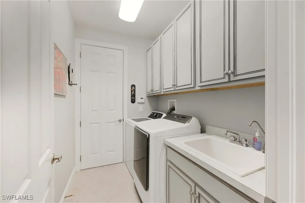 7783 Martino Circle Naples FL 34112