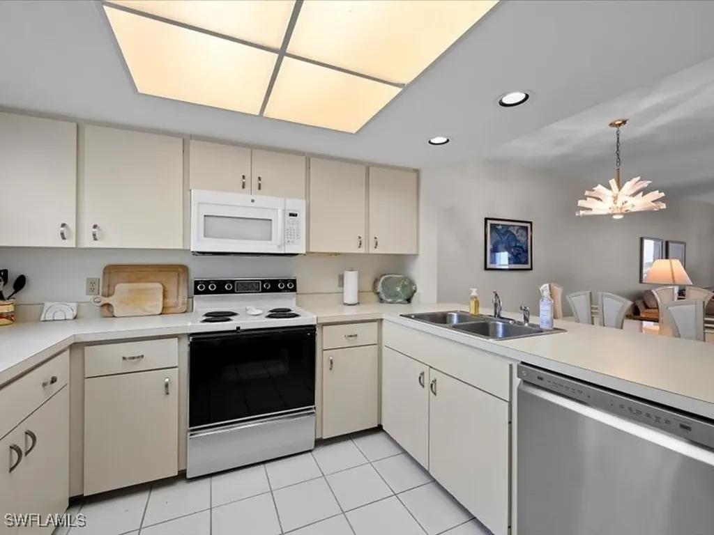 897 Collier Court Marco Island FL 34145