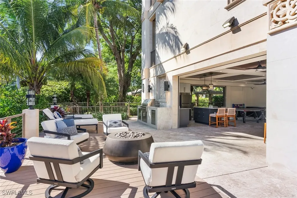 1441 Gulf Shore Boulevard S Naples FL 34102