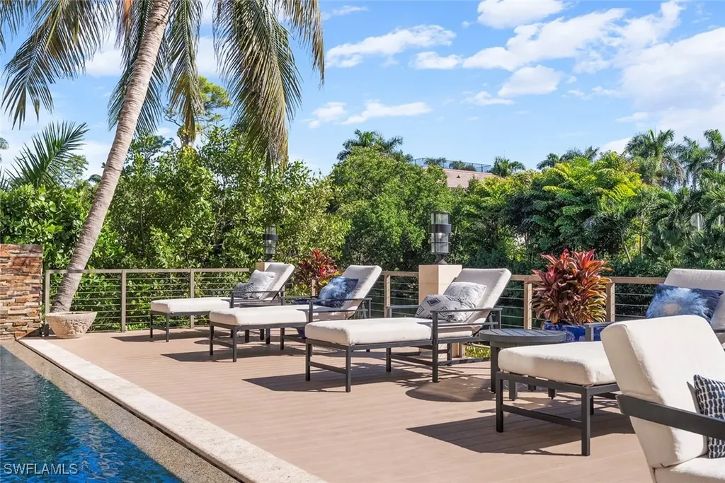 1441 Gulf Shore Boulevard S Naples FL 34102