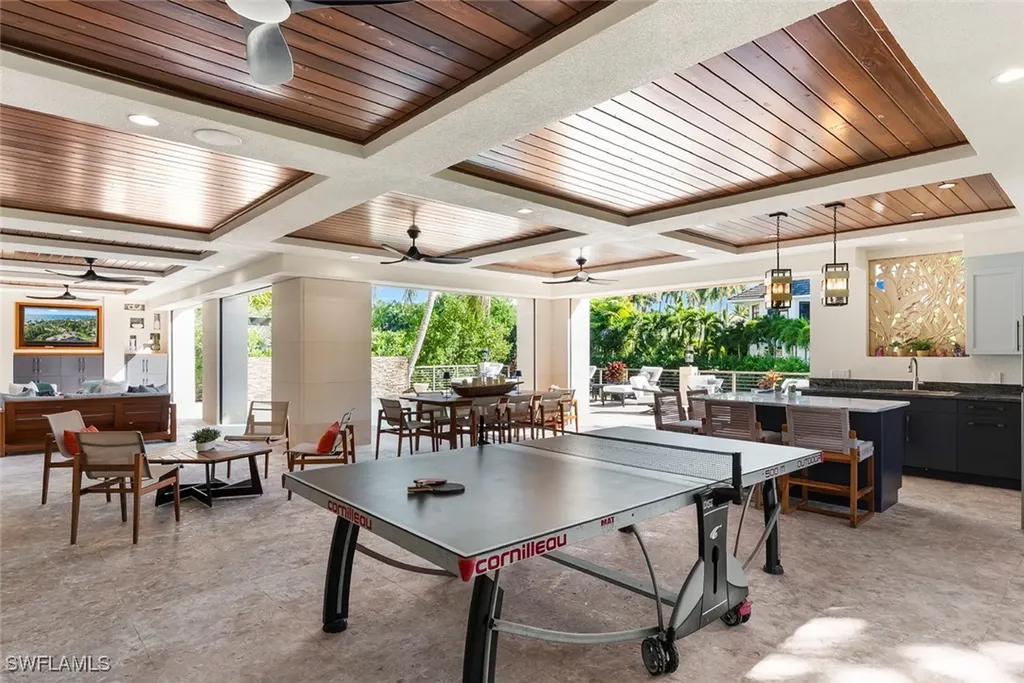 1441 Gulf Shore Boulevard S Naples FL 34102
