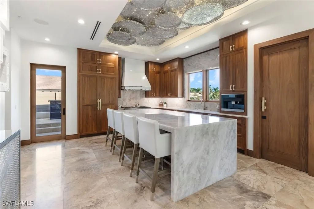 1441 Gulf Shore Boulevard S Naples FL 34102