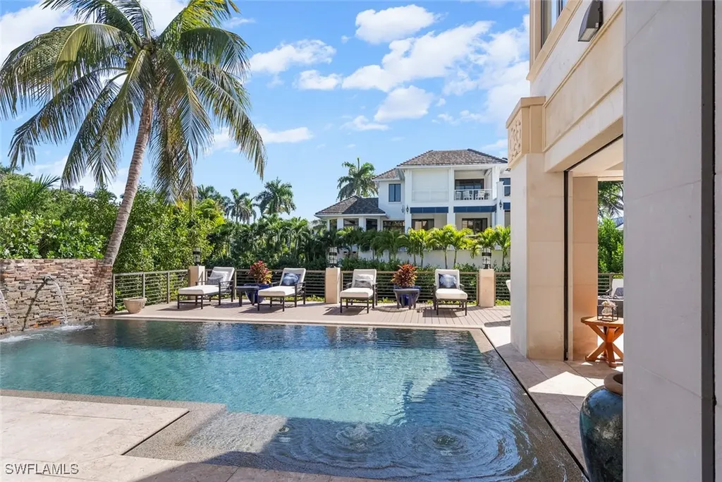 1441 Gulf Shore Boulevard S Naples FL 34102