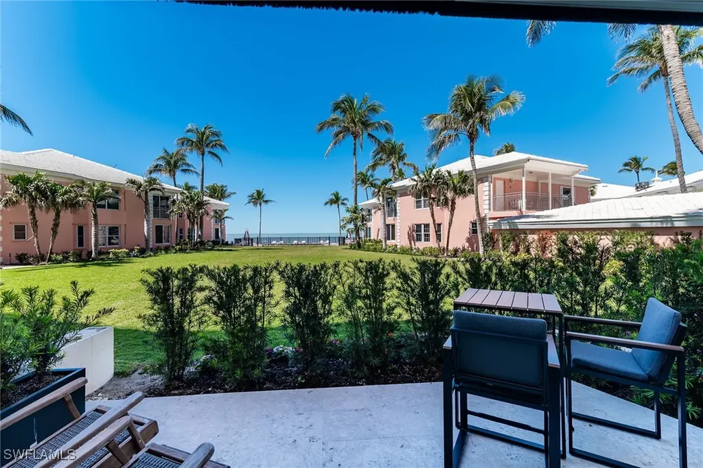 2401 Gulf Shore Boulevard N Naples FL 34103