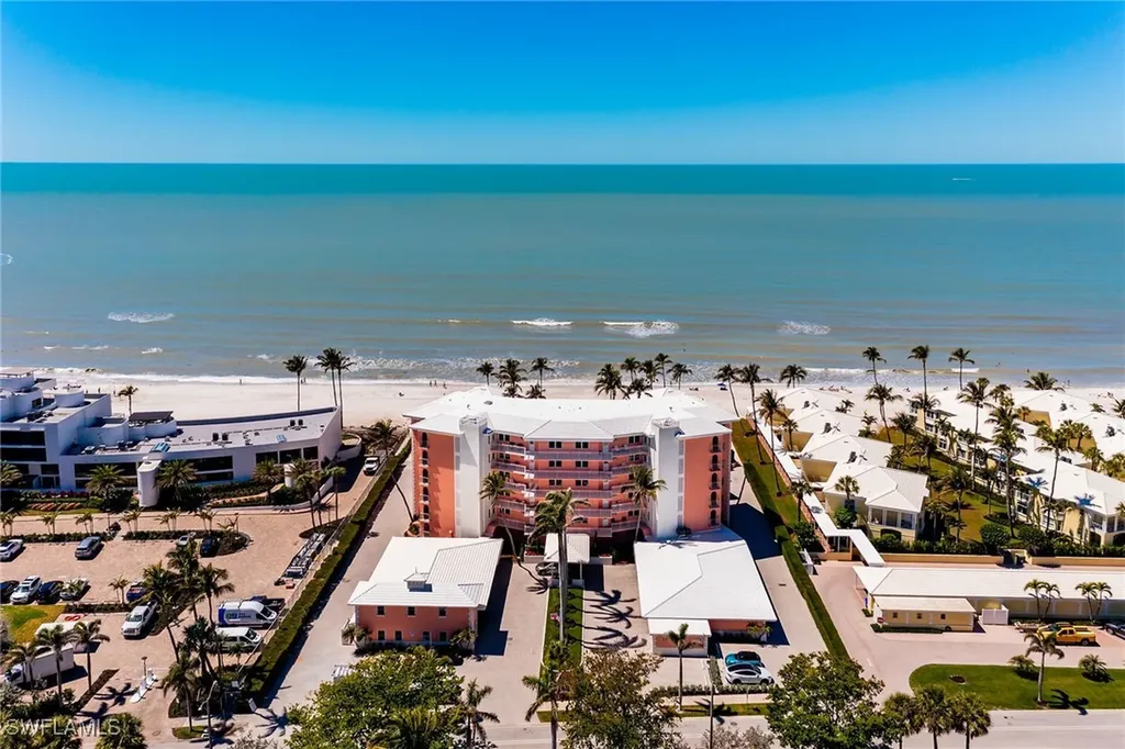 2401 Gulf Shore Boulevard N Naples FL 34103
