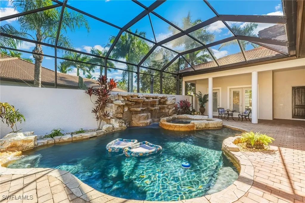 7749 Classics Drive Naples FL 34113