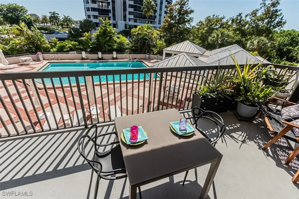 Naples FL, 6075 Pelican Bay Boulevard, Unit 203