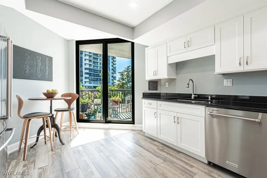 6075 Pelican Bay Boulevard Naples FL 34108