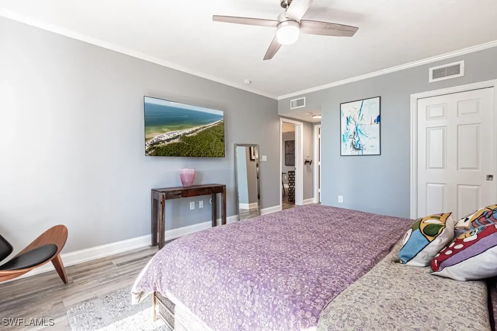 6075 Pelican Bay Boulevard Naples FL 34108