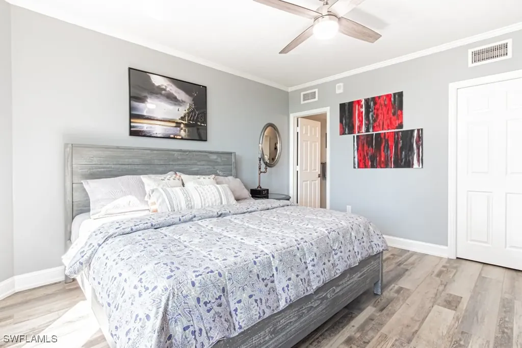 6075 Pelican Bay Boulevard Naples FL 34108