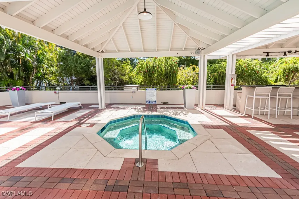 6075 Pelican Bay Boulevard Naples FL 34108