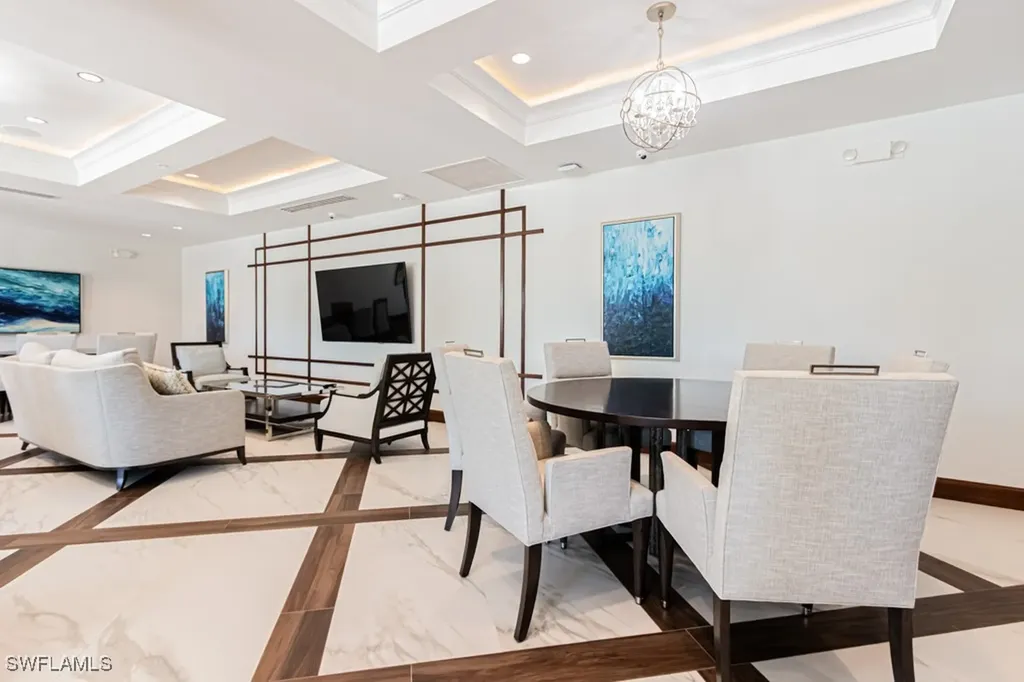 6075 Pelican Bay Boulevard Naples FL 34108