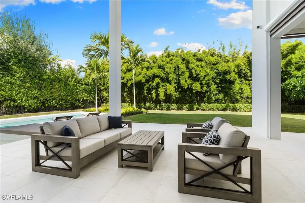 641 Starboard Drive Naples FL 34103