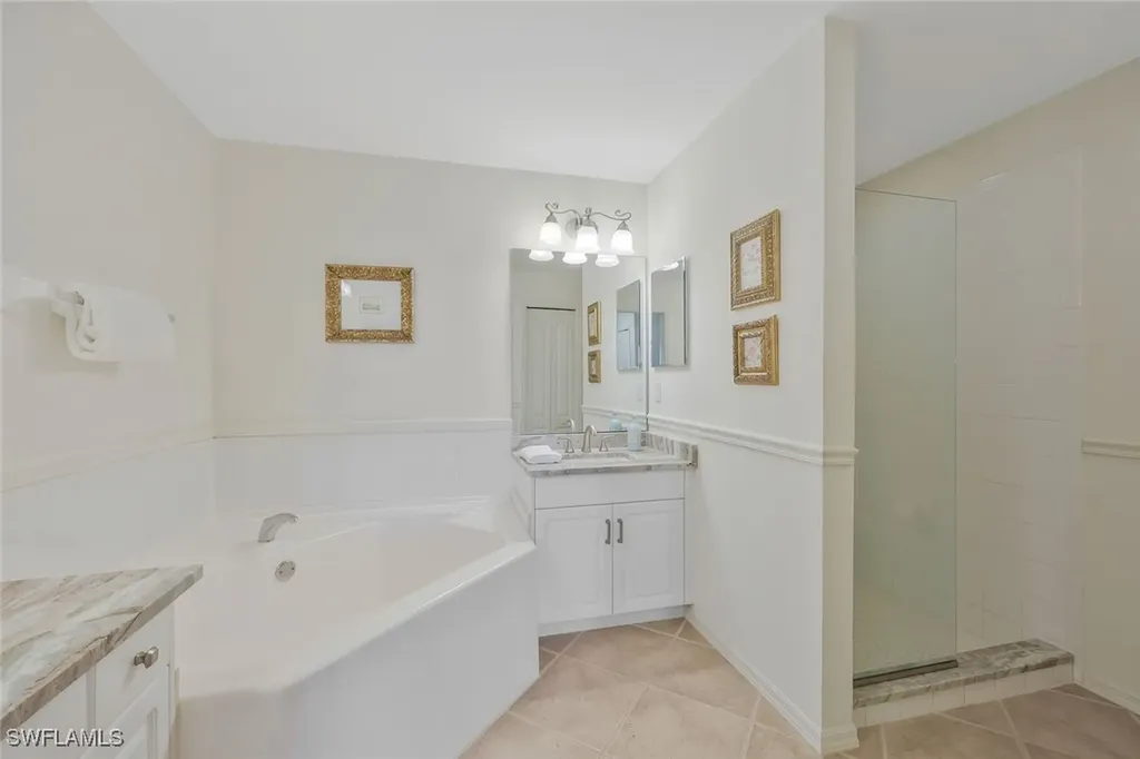 3485 Grand Cypress Drive Naples FL 34119